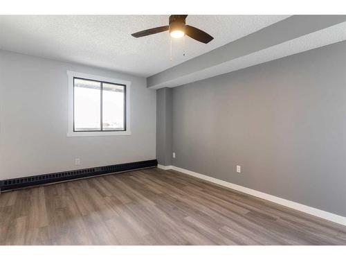 514-9800 Horton Road Sw, Calgary, AB - Indoor Photo Showing Other Room