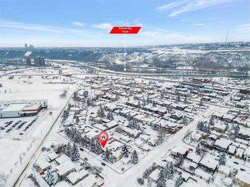 4431 21 Avenue Nw, Calgary, AB - Outdoor With View