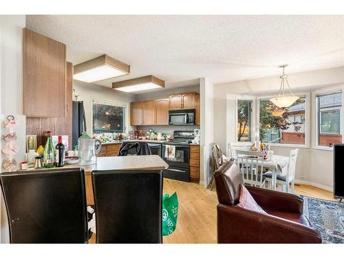 2828 Dovely Park Se, Calgary, AB - Indoor