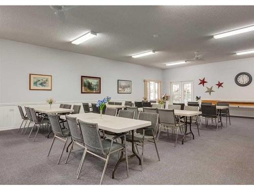 2828 Dovely Park Se, Calgary, AB - Indoor Photo Showing Dining Room