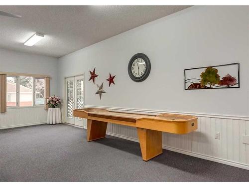 2828 Dovely Park Se, Calgary, AB - Indoor Photo Showing Other Room