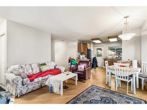 2828 Dovely Park Se, Calgary, AB - Indoor