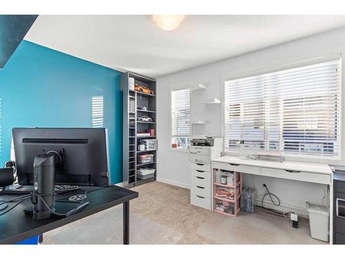 22 Walgrove Common Se, Calgary, AB - Indoor Photo Showing Office