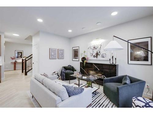 104 Sundown Crescent, Cochrane, AB - Indoor Photo Showing Living Room