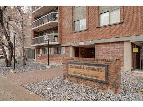 402-537 14 Avenue Sw, Calgary, AB - Outdoor With Balcony