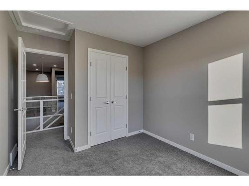 180 Magnolia Terrace Se, Calgary, AB - Indoor Photo Showing Other Room