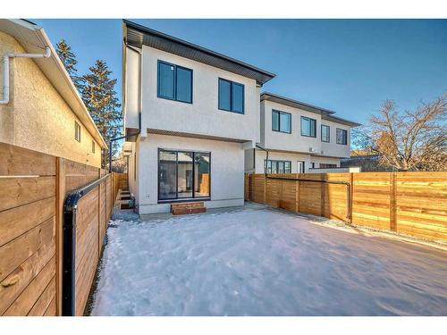 2812A 40 Street Sw, Calgary, AB - Outdoor