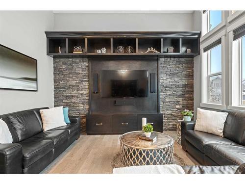 201 Stonemere Bay, Chestermere, AB - Indoor Photo Showing Living Room