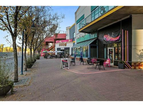 908-205 Riverfront Avenue Sw, Calgary, AB - Outdoor