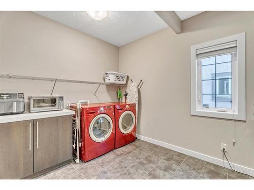 163 Cranarch Circle Se, Calgary, AB - Indoor Photo Showing Laundry Room