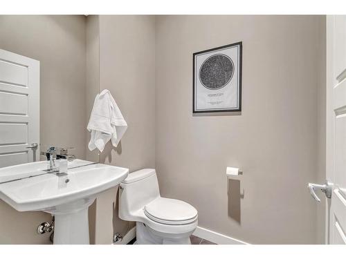 163 Cranarch Circle Se, Calgary, AB - Indoor Photo Showing Bathroom