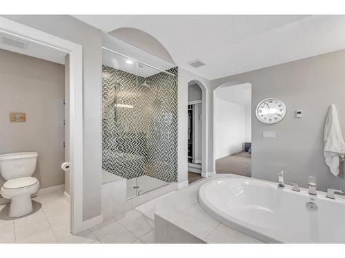 163 Cranarch Circle Se, Calgary, AB - Indoor Photo Showing Bathroom