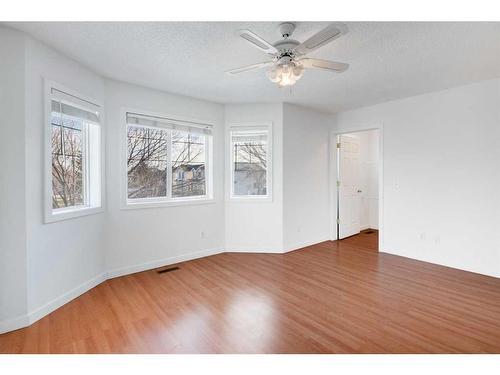 27 Tarington Road Ne, Calgary, AB - Indoor Photo Showing Other Room