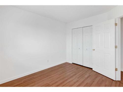 27 Tarington Road Ne, Calgary, AB - Indoor Photo Showing Other Room