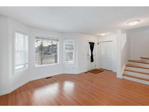 27 Tarington Road Ne, Calgary, AB - Indoor Photo Showing Other Room