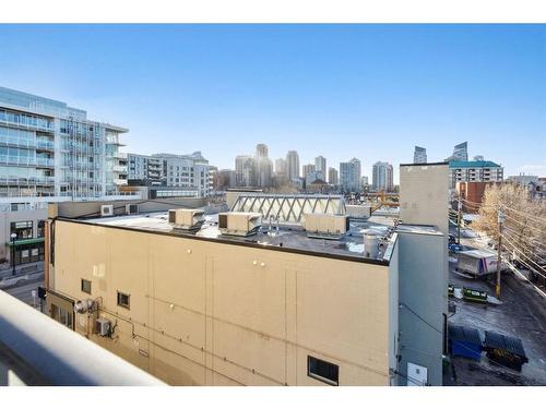 406-301 10 Street Nw, Calgary, AB - Outdoor With View