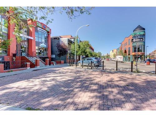 406-301 10 Street Nw, Calgary, AB - Outdoor