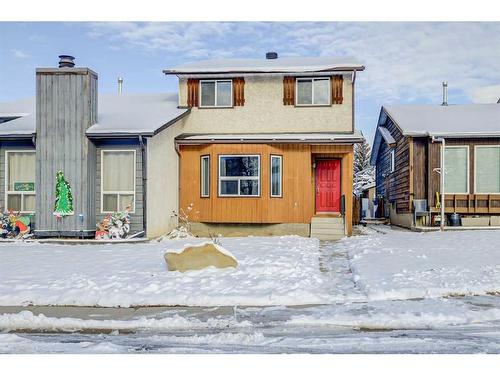 162 Pinemeadow Road Ne, Calgary, AB - Outdoor