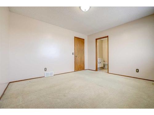 162 Pinemeadow Road Ne, Calgary, AB - Indoor Photo Showing Other Room