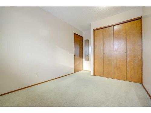 162 Pinemeadow Road Ne, Calgary, AB - Indoor Photo Showing Other Room