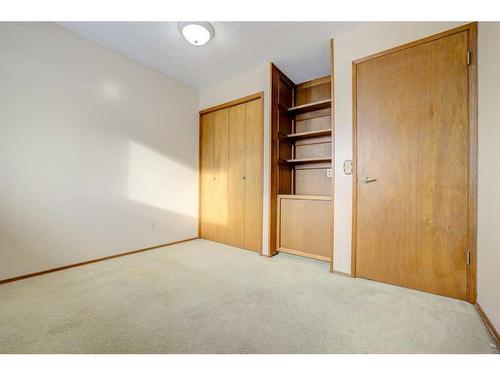 162 Pinemeadow Road Ne, Calgary, AB - Indoor Photo Showing Other Room