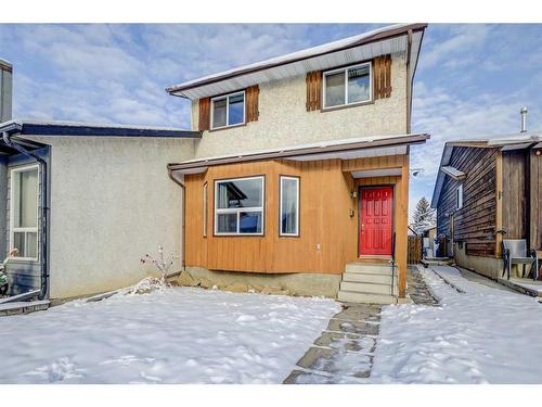 162 Pinemeadow Road Ne, Calgary, AB - Outdoor