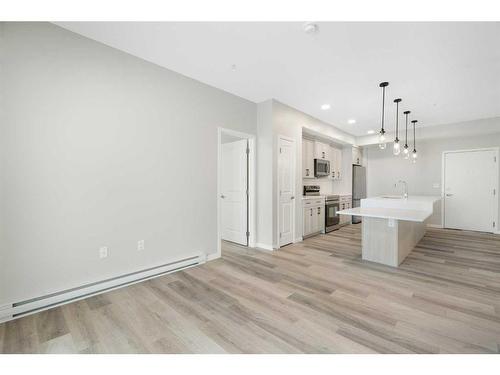 1406-42 Cranbrook Gardens Se, Calgary, AB - Indoor