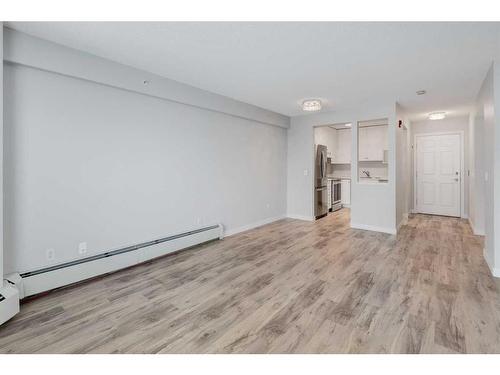 309-2309 Sienna Park Green Sw, Calgary, AB - Indoor