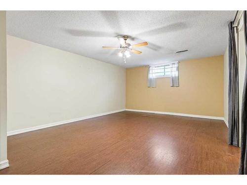 4311 Greenview Drive Ne, Calgary, AB - Indoor Photo Showing Other Room