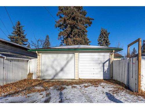 4311 Greenview Drive Ne, Calgary, AB - Outdoor