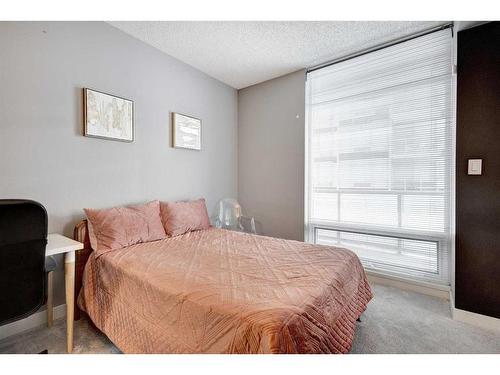 405-215 13 Avenue Sw, Calgary, AB - Indoor Photo Showing Bedroom