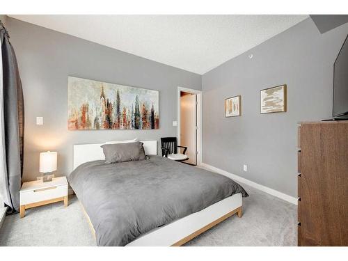 405-215 13 Avenue Sw, Calgary, AB - Indoor Photo Showing Bedroom