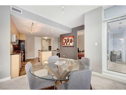 405-215 13 Avenue Sw, Calgary, AB - Indoor Photo Showing Dining Room