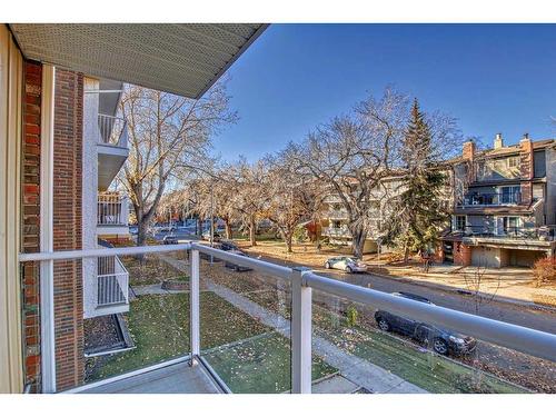 4-645 Meredith Road Ne, Calgary, AB - Outdoor