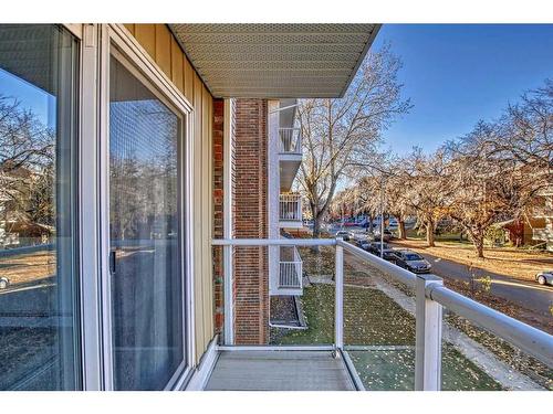 4-645 Meredith Road Ne, Calgary, AB - Outdoor