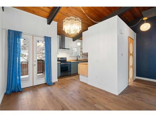 21-333 Braxton Place Sw, Calgary, AB - Indoor Photo Showing Kitchen