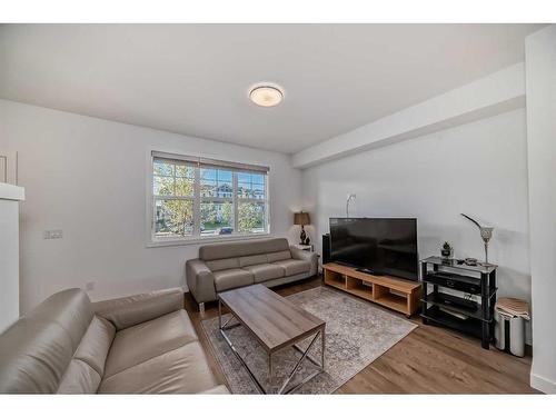 238 Dawson Way, Chestermere, AB - Indoor Photo Showing Living Room