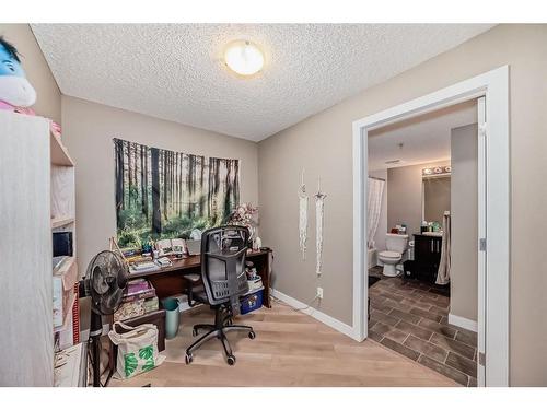 308-15 Saddlestone Way Ne, Calgary, AB - Indoor Photo Showing Other Room