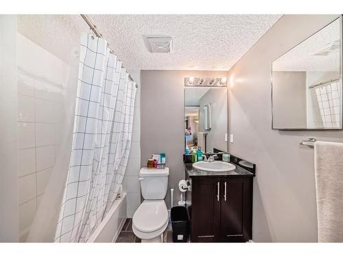 308-15 Saddlestone Way Ne, Calgary, AB - Indoor Photo Showing Bathroom