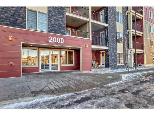 308-15 Saddlestone Way Ne, Calgary, AB - Outdoor