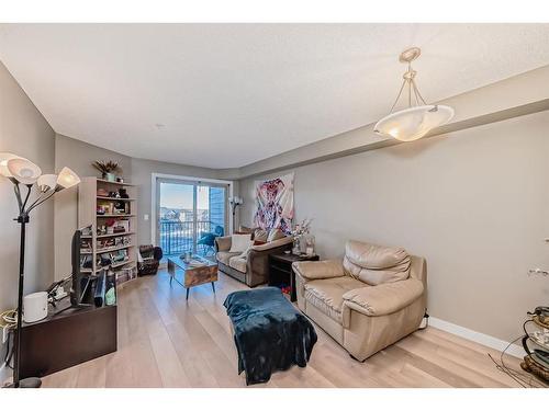 308-15 Saddlestone Way Ne, Calgary, AB - Indoor