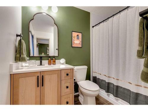 267 Ranch Estates Drive Nw, Calgary, AB - Indoor Photo Showing Bathroom