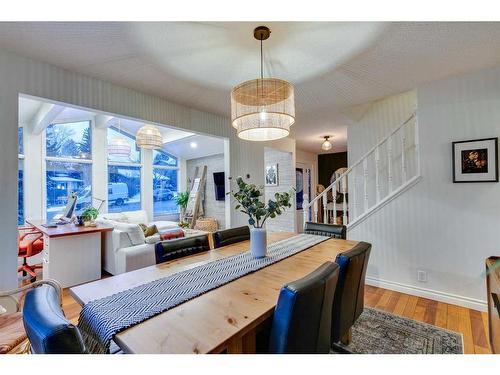 267 Ranch Estates Drive Nw, Calgary, AB - Indoor Photo Showing Dining Room