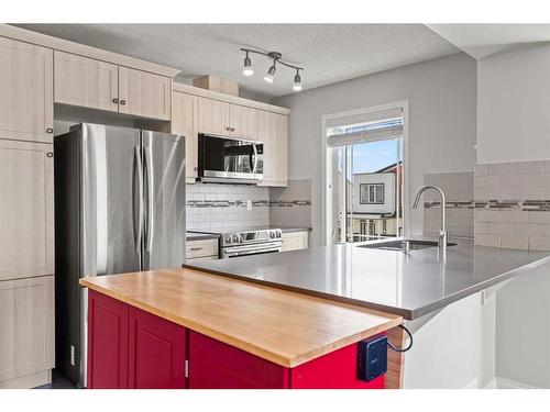 205 Cityscape Court, Calgary, AB - Indoor Photo Showing Kitchen