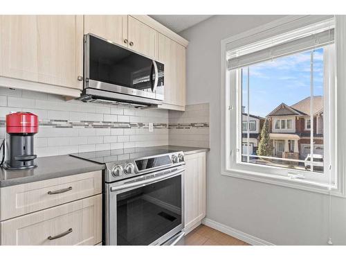 205 Cityscape Court, Calgary, AB - Indoor Photo Showing Kitchen