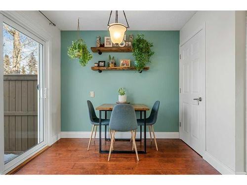 177-123 Queensland Drive Se, Calgary, AB - Indoor Photo Showing Dining Room