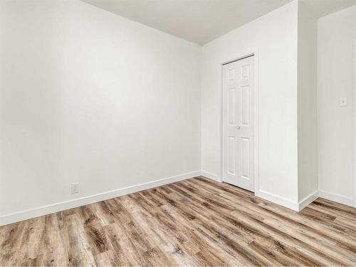 1907 1 Avenue North, Lethbridge, AB - Indoor Photo Showing Other Room