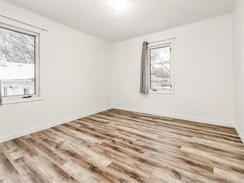 1907 1 Avenue North, Lethbridge, AB - Indoor Photo Showing Other Room