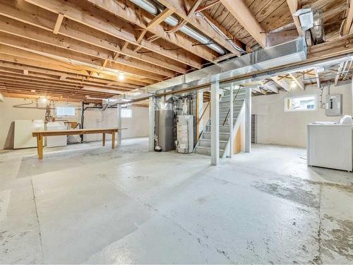 1907 1 Avenue North, Lethbridge, AB - Indoor Photo Showing Basement