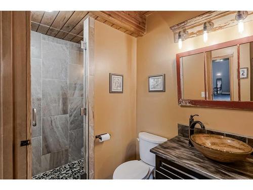 44092 & 44080 Township Road 274, Rural Rocky View County, AB - Indoor Photo Showing Bathroom